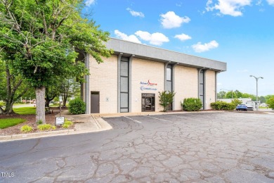 Expansive 11,184 sq ft office building located in downtown