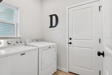 Welcome to this beautiful lakefront, practically new home in - photo 36
