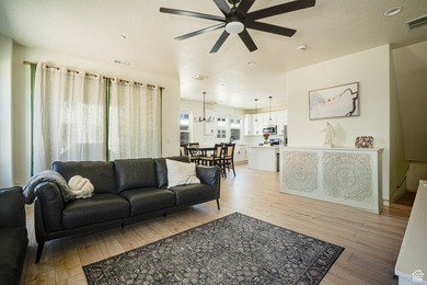 Lake Townhome/Townhouse For Sale in Farmington, Utah