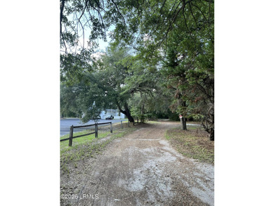 Rare opportunity to own four adjacent parcels totaling 2.95 - photo 5