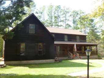 (private lake, pond, creek) Home For Sale in Laurinburg North Carolina