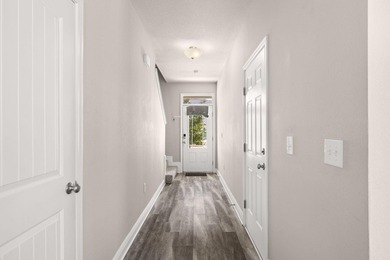 Welcome to effortless coastal living in the heart of Santa Rosa - photo 4