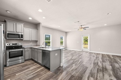 Welcome to effortless coastal living in the heart of Santa Rosa - photo 7