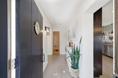 Tucked in the desirable Baywood neighborhood of San Mateo, this - photo 12