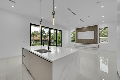 Newly-constructed Wilton Manors luxury waterfront residence - photo 12