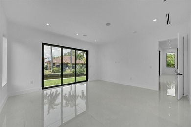 Newly-constructed Wilton Manors luxury waterfront residence - photo 15