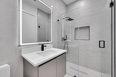Newly-constructed Wilton Manors luxury waterfront residence - photo 21