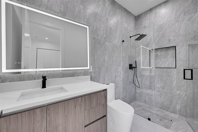 Newly-constructed Wilton Manors luxury waterfront residence - photo 23