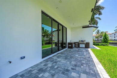 Newly-constructed Wilton Manors luxury waterfront residence - photo 25