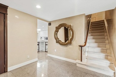 Welcome to this distinguished Mediterranean estate nestled in - photo 4
