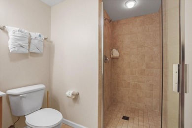 *SELLER IS MOTIVATED, BRING US AN OFFER* This 12th-floor end - photo 5