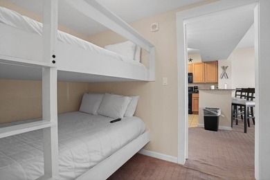 *SELLER IS MOTIVATED, BRING US AN OFFER* This 12th-floor end - photo 7