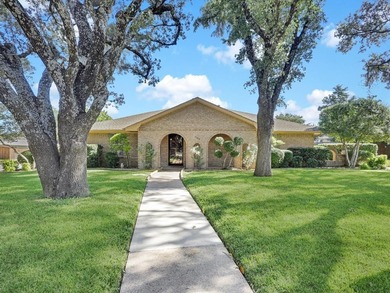 Joe Pool Lake Home For Sale in Cedar Hill Texas