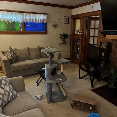 Excellent opportunity for investors and owner-occupants alike! - photo 4