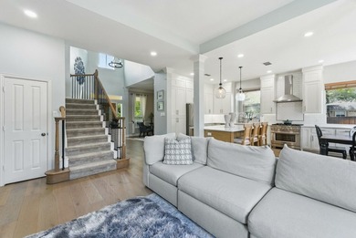 A striking five-bedroom home in the sought-after Silver Lake - photo 15