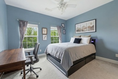 A striking five-bedroom home in the sought-after Silver Lake - photo 22