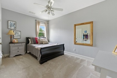 A striking five-bedroom home in the sought-after Silver Lake - photo 24
