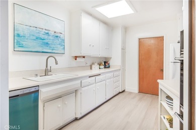 Enjoy breathtaking ocean and Catalina Island views from this - photo 26