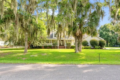 Spacious custom home in the desirable Seabrook Point community - photo 3