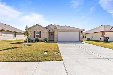 Lake Waco Home For Sale in China Spring Texas