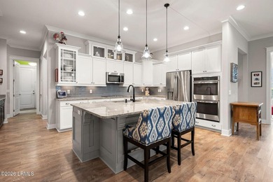 Discover this beautifully designed 3BR/3BA home in the - photo 3