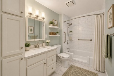 Wow totally updated 3rd floor 2 bed room unite and see the views - photo 7