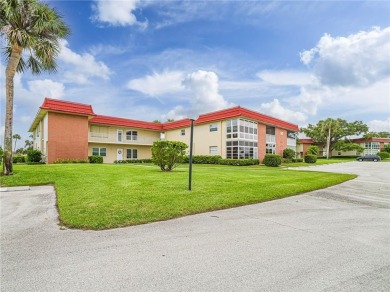 Lake Condo For Sale in Vero Beach, Florida
