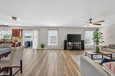 5325 Sandy Shell Dr, Apollo Beach, FL 33572 | 3 Bedrooms | 2 - photo 12