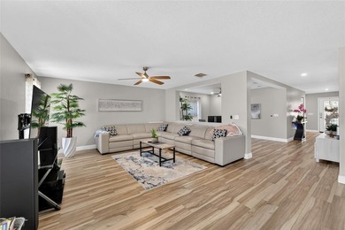 5325 Sandy Shell Dr, Apollo Beach, FL 33572 | 3 Bedrooms | 2 - photo 14