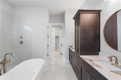 Elevate your experience! PRESALE OPPORTUNITY along the - photo 31
