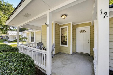 Adorable 3 bedroom / 2 bath cottage on Lady's Island. This home - photo 3