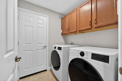 5325 Sandy Shell Dr, Apollo Beach, FL 33572 | 3 Bedrooms | 2 - photo 42