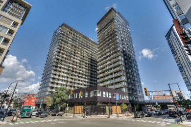 Lake Home For Sale in Montréal (Le Sud-Ouest),