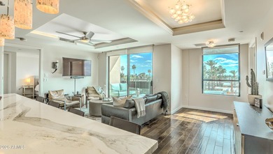 Beautifully updated 4th-floor condo in the heart of Old Town