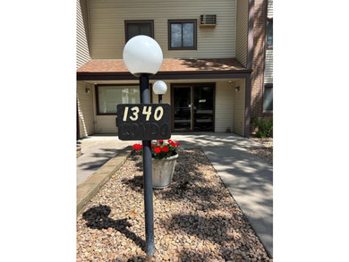 Don't miss this large 2-bedroom, 2-bathroom condo offering over - photo 2