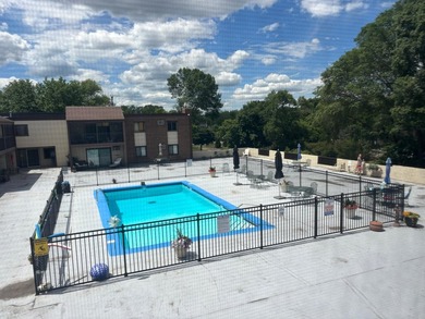 Don't miss this large 2-bedroom, 2-bathroom condo offering over - photo 3