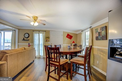 LOCATION, LOCATION, LOCATION... Big price reduction on this cozy - photo 10