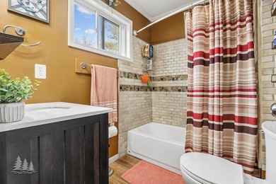 This inviting 3-bed, 2-bath home offers 1,580 sq. ft. of - photo 22