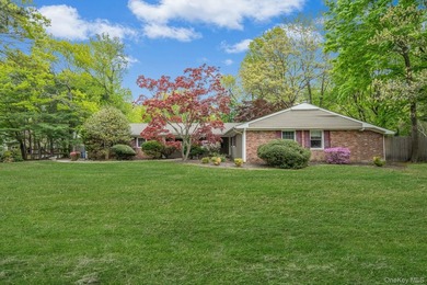 Great opportunity to make this 3-bedroom, 2-bath home your own! - photo 1