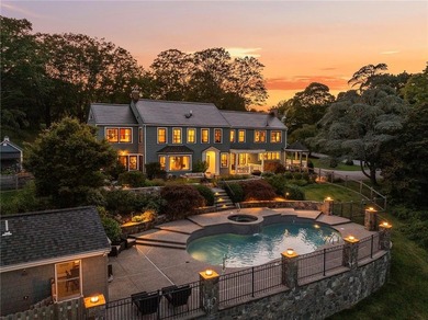 Spectacular waterfront estate perched high above Narragansett - photo 2