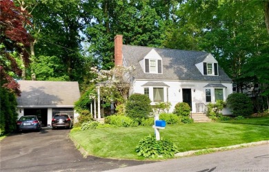 Lake Forest Home Sale Pending in Bridgeport Connecticut