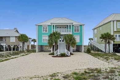 Calling all investors and dream home seekers! This exceptional - photo 1