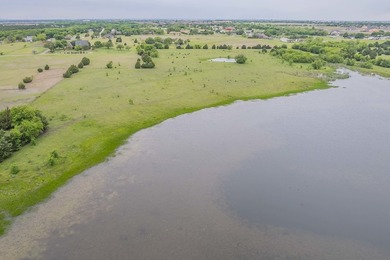 Rare opportunity to own a private, Ag-exempt estate just minutes - photo 12