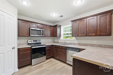 Welcome to 12 Concordia Court, a comfortable and well-maintained - photo 13