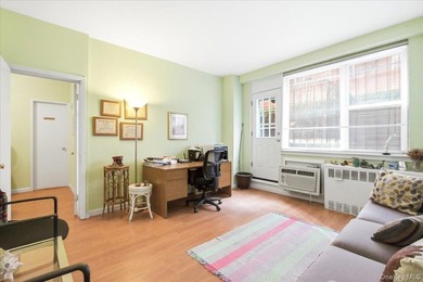 Position your practice in the heart of Forest Hills with this - photo 13