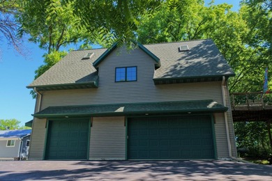 The best of Lake Pepin at your fingertips and the perfect - photo 3
