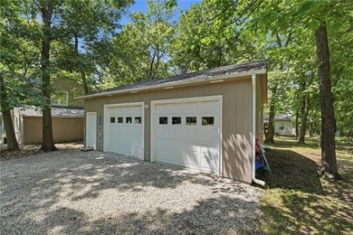 Welcome to your private retreat in the highly desirable Linn - photo 14