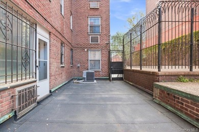 Position your practice in the heart of Forest Hills with this - photo 14