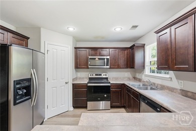 Welcome to 12 Concordia Court, a comfortable and well-maintained - photo 17
