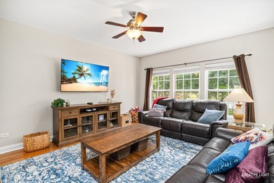 Welcome to your dream home! This beautifully updated 5-bedroom - photo 7